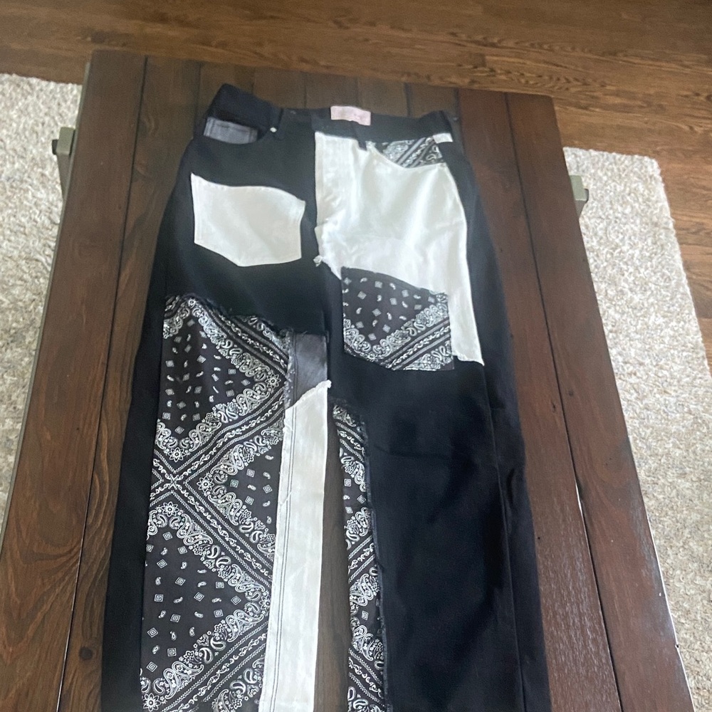 Revice Denim Bandana Patch Black & White Relaxed Fit Pants Women's Size-26 - Picture 2 of 12